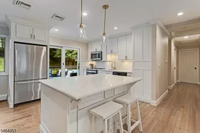 108 Valley View Trl, Sparta Township, NJ 07871 - Photo 8