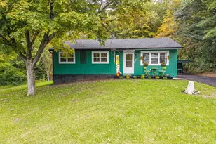 7 Fox Hill Dr, Franklin Boro, NJ 07416 - Photo 2