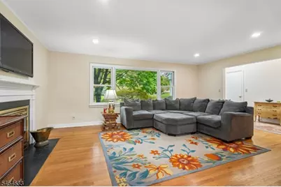 91 Ridge Dr, Livingston, NJ 07039 - Photo 6