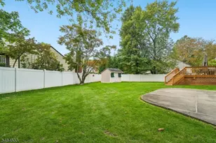 91 Ridge Dr, Livingston, NJ 07039 - Photo 30