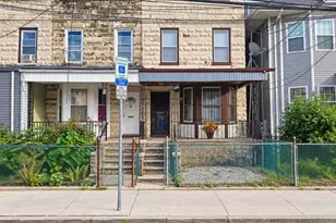 22 Willoughby St, Newark, NJ 07112 - Photo 1