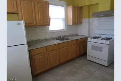48 Elmwood Ave, Irvington, NJ 07111 - Photo 8