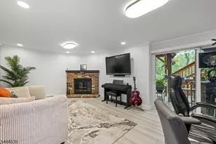 34 Bayberry Ct, Hillsborough Township, NJ 08844 - Photo 14