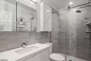 34 Bayberry Ct, Hillsborough Township, NJ 08844 - Photo 10