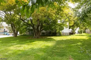 1 Olcott Ave, Bernardsville, NJ 07924 - Photo 4