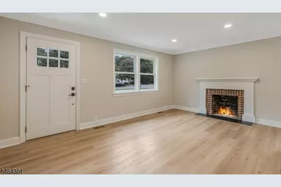 149 W. Golf Ave, South Plainfield, NJ 07080 - Photo 4