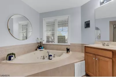 9 S Shore Dr, Old Bridge Township, NJ 08879 - Photo 26