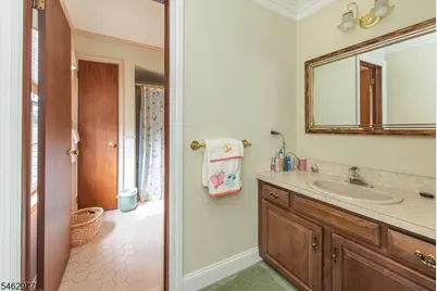2 Rochambeau Rd, Pequannock Township, NJ 07444 - Photo 18
