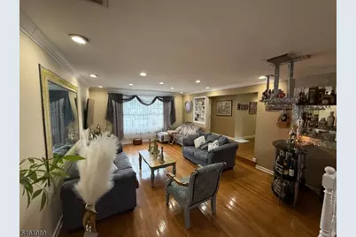 115 Crampton Ave, Woodbridge Township, NJ 07095 - Photo 6
