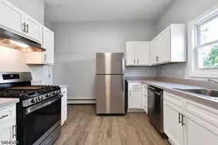 41 Mission St, Montclair, NJ 07042 - Photo 24