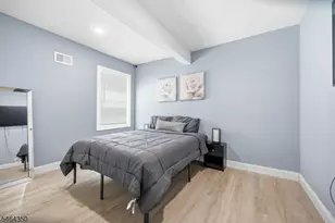 469 Henry St, Elizabeth, NJ 07201 - Photo 16