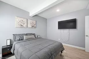 469 Henry St, Elizabeth, NJ 07201 - Photo 14
