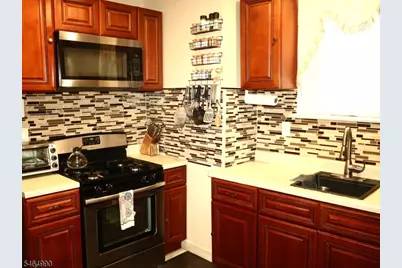51 Paine Ave, Irvington, NJ 07111 - Photo 2