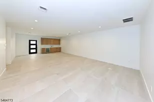 119 Arnot Pl, Paramus, NJ 07652 - Photo 24