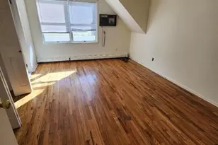 1310 E Henry St, Linden, NJ 07036 - Photo 2