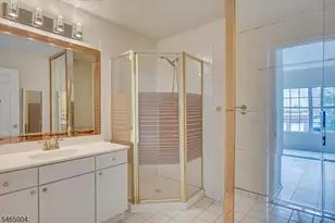 99 Castle Pointe Blvd, Piscataway Township, NJ 08854 - Photo 30