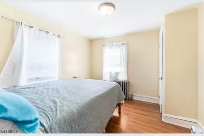 312 E 1st Ave, Roselle, NJ 07203 - Photo 16