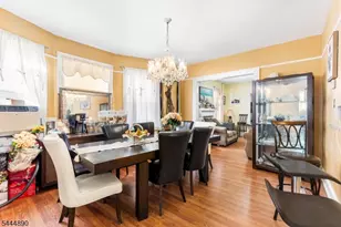 312 E 1st Ave, Roselle, NJ 07203 - Photo 8