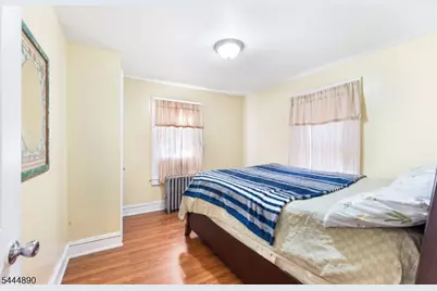312 E 1st Ave, Roselle, NJ 07203 - Photo 12