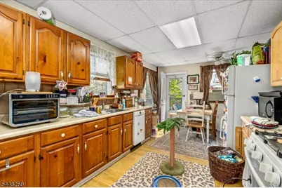 677 Willow Ave, Garwood, NJ 07027 - Photo 4