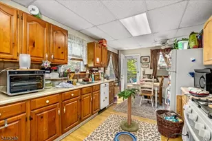 677 Willow Ave, Garwood, NJ 07027 - Photo 4