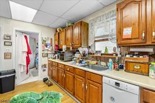 677 Willow Ave, Garwood, NJ 07027 - Photo 6