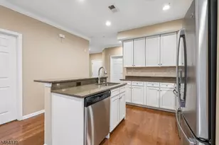 17 Lara Pl, Warren Township, NJ 07059 - Photo 10