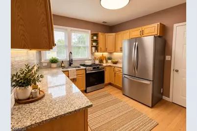 23 Mill St #2, Bloomfield, NJ 07003 - Photo 6