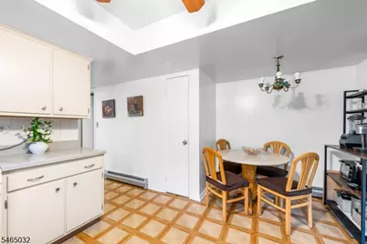 95 Eyland Ave, Roxbury Township, NJ 07876 - Photo 10