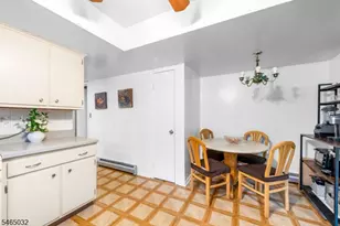95 Eyland Ave, Roxbury Township, NJ 07876 - Photo 10