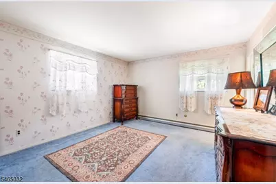 95 Eyland Ave, Roxbury Township, NJ 07876 - Photo 12