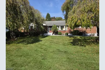 95 Eyland Ave, Roxbury Township, NJ 07876 - Photo 2