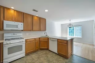 203 Riveredge Dr, Chatham Township, NJ 07928 - Photo 12