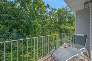 203 Riveredge Dr, Chatham Township, NJ 07928 - Photo 28