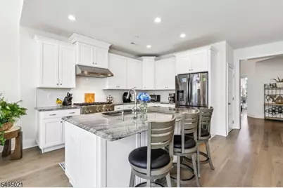 14 Monmouth Rd, Warren Township, NJ 07059 - Photo 10