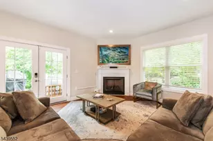 18 Post Oak Ct, Hardyston Township, NJ 07419 - Photo 2