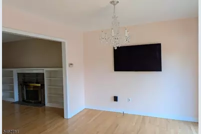 317 Old Tote Rd, Mountainside, NJ 07092 - Photo 6