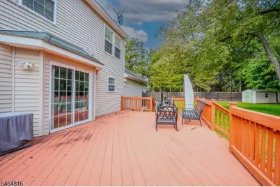 6 Fountain Dr, Franklin Township, NJ 08873 - Photo 10