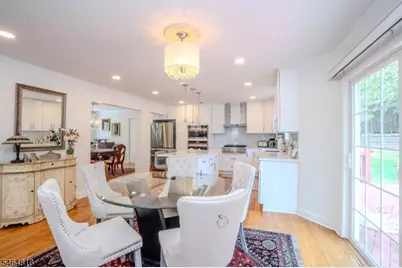 6 Fountain Dr, Franklin Township, NJ 08873 - Photo 18