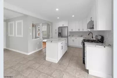 521 E Blancke St, Linden, NJ 07036 - Photo 10