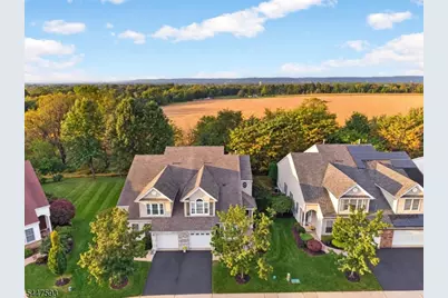 87 Saratoga Ct, Franklin Township, NJ 08873 - Photo 2