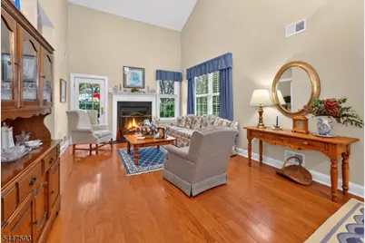 87 Saratoga Ct, Franklin Township, NJ 08873 - Photo 6