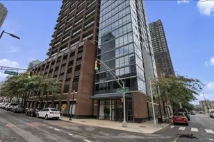 389 Washington St, Jersey City, NJ 07302 - Photo 1