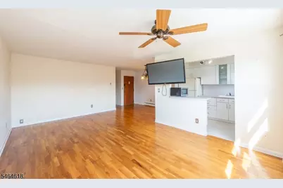 100 Pierson Miller Dr D #12, Pompton Lakes, NJ 07442 - Photo 8