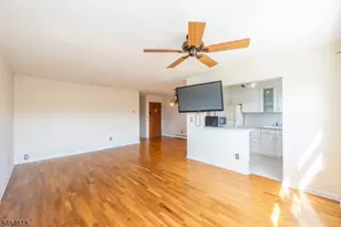 100 Pierson Miller Dr D, Pompton Lakes, NJ 07442 - Photo 8