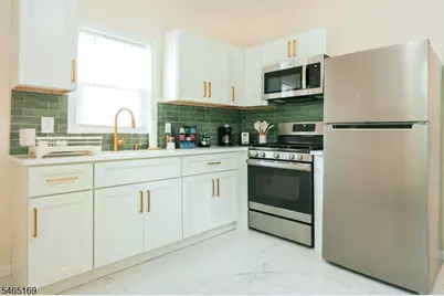 18 Van Rensselear St #1, Belleville, NJ 07109 - Photo 12