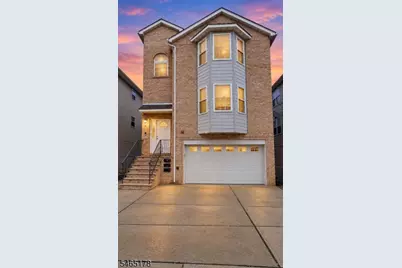 17 Stanton St #3, Newark, NJ 07114 - Photo 2