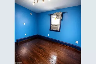 576 Uncas Ave, Roselle, NJ 07203 - Photo 10