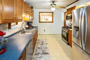 979 Owassa Rd, Stillwater, NJ 07860 - Photo 10