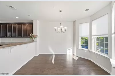 1424 Hudson Cir, Highland Park, NJ 08904 - Photo 8